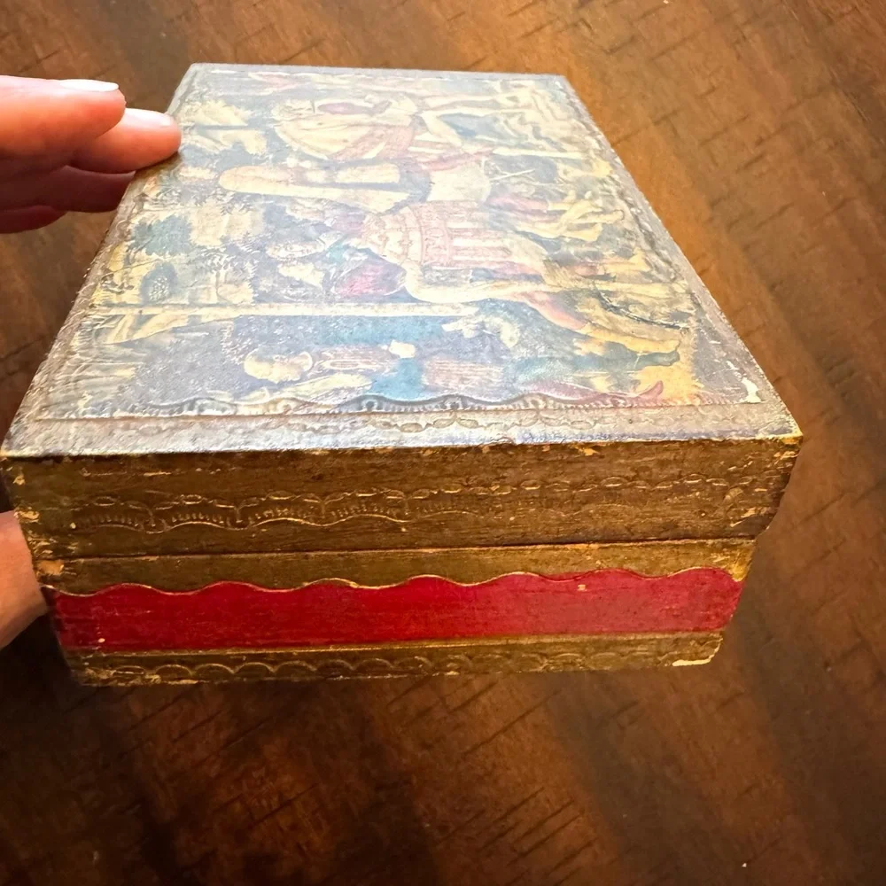 Vintage Italy Florentine Box Medieval Scene English cottage Old world Heritage